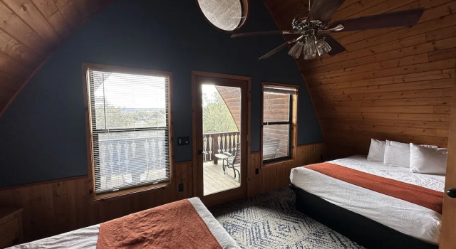 Номер Grand с видом на озеро Canyon Lakeview Resort