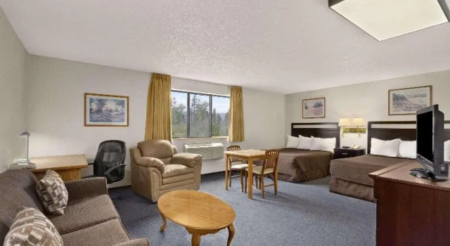 Номер Standard Super 8 by Wyndham Williams Lake BC