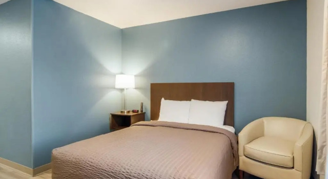Люкс WoodSpring Suites Greensboro - High Point North