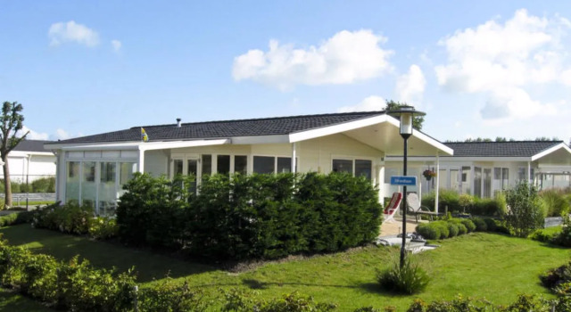 House Veranda Breskens, Забронировать Отель Брескенс 