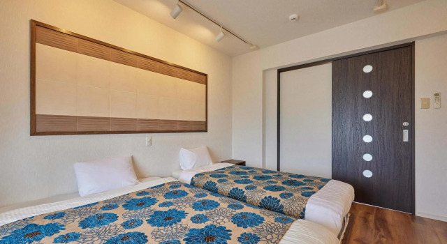 Yukurina Resort Okinawa Urizun, Book Ferieresort Motobu , nær Emerald Beach
