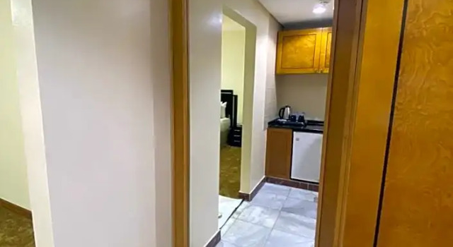 Четырёхместный номер Standard Bab Al Multazam Concorde Hotel