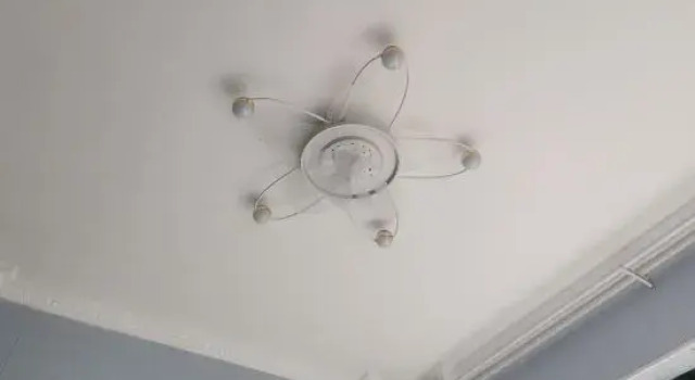 Кровать в общем номере Blue coast  chinese artistic international Youth Hostel