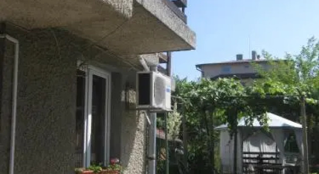 Rosi Guest House