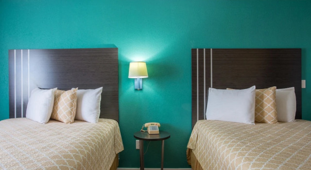 Четырёхместный номер Standard Pinn Road Inn and Suites Lackland AFB and Seaworld