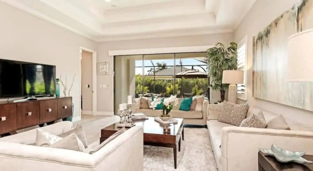635 4 Large Bedrooms Private Pool Game Room, Book Feriehus Villaer i Florida, Villa