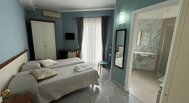 Superior Zimmer Leon DOro