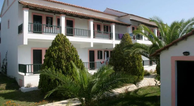 Villagio Aparthotel, Забронировать Апарт-отель Отели периферии Ионических островов с бассейном, Бассейн