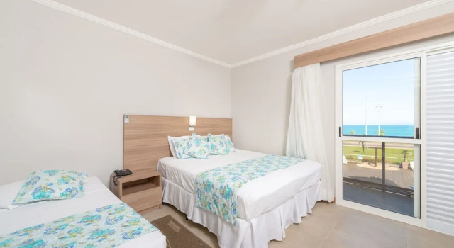 Трёхместный номер Standard с балконом Hotel Costa Norte Massaguaçu