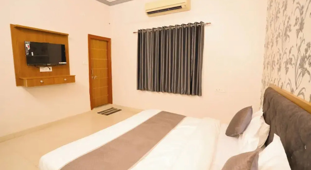 Raaya Resort Udaipur & villa, Забронировать Курортный отель Отели штата Раджастхана 3 звезды, 3*