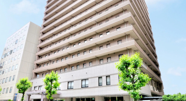 Dai-ni Sunny Stone Hotel, Buchen Sie Hotel Suita Präfektur Ōsaka