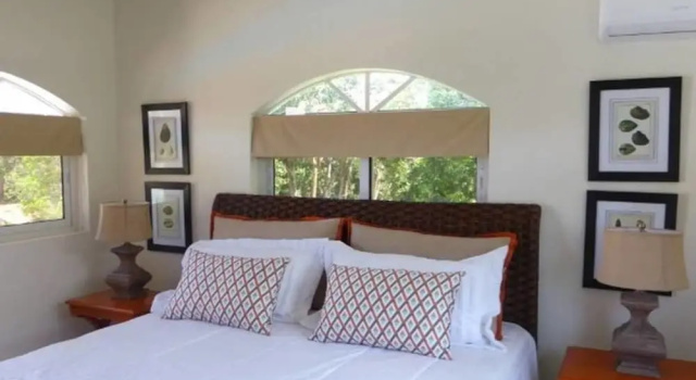 Вилла Touch of Elegance! 6 Bedroom Near the Beach