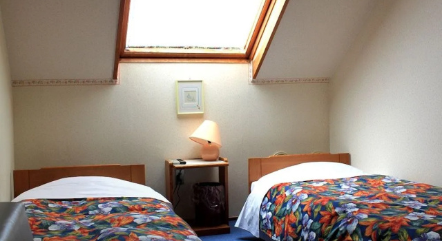 Petit Pension II Elle, Book Hotel Hoteller i Koshinetsu med parkering, Parkering