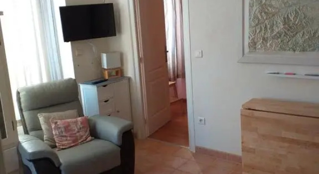 Appartement F2 tout équipé avec terrasse - 66 Salses le Chateau, Rezervovat Apartmán Salses-le-Chateau Corbières