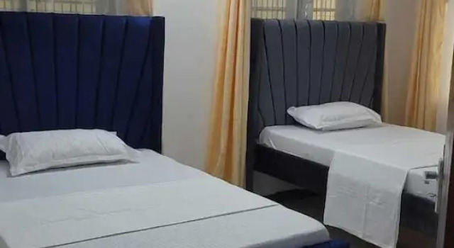 Lux Suites Bamburi Holiday House, Book Apartment Hotels in Coast Region with Parking, Parking