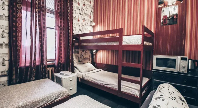 Weekend Place ул. Кожевническая (Уикенд Плейс), Забронировать Гостевой дом Отели Москвы с парковкой, рядом с Таганская (Таганско-Краснопресненская), Парковка