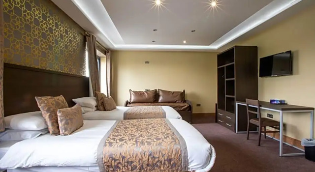 Студия Premium Grainger Hotel