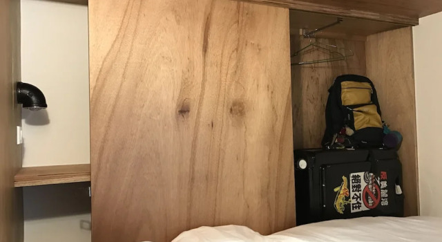 Кровать в общем номере с балконом Welcome Hostel