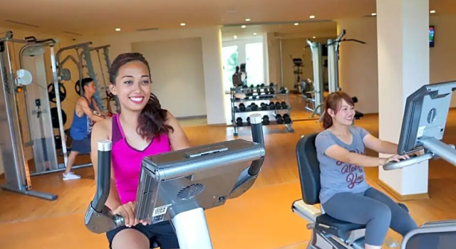 Harris Resort Barelang Batam, Prenota Resort Hotel a Batam con piscina, Piscina
