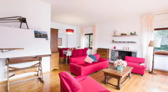 Villa Thea Sleeps 8 guests in Ossuccio, Boek Villa Villa's in Piemonte, Villa