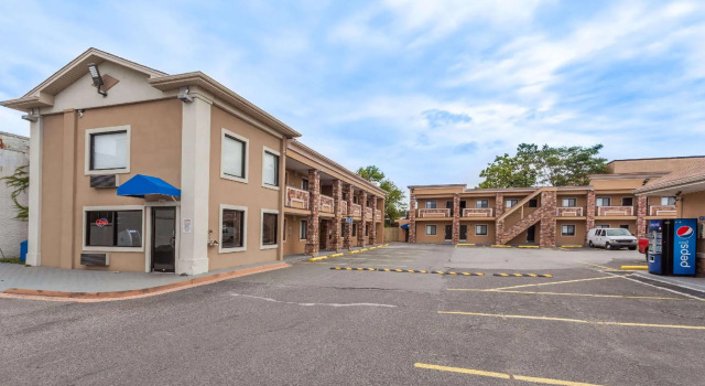 Номер Standard Travelodge by Wyndham South Hackensack