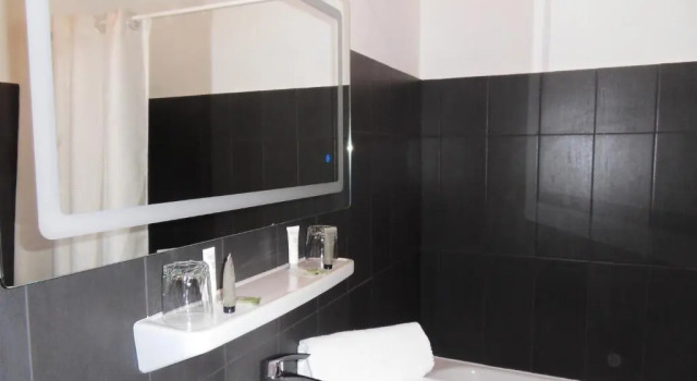 Двухместный номер Standard с видом на бассейн Hôtel du Verdon