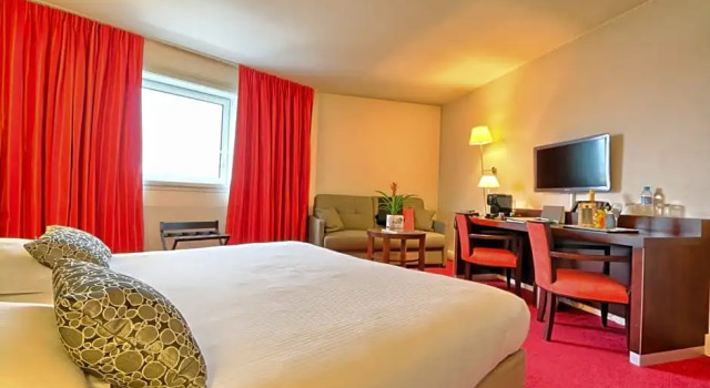 Номер Superior Golden Tulip CDG Airport Roissy