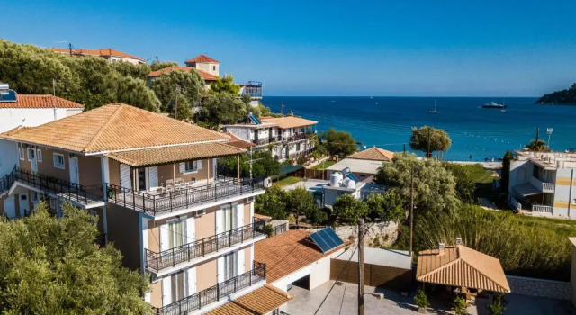 Апартаменты Bratis Apartments