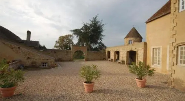 Manoir du Mortier, Book Hotel Hotels in Burgundy with a Pool, Swimming Pool
