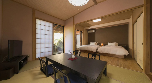 Yufuin Rakuyu, Prenota Affittacamere Hotel a Kyushu con parcheggio, Parcheggio