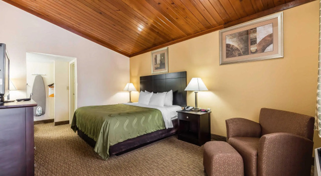 Номер Standard Quality Inn Tullahoma