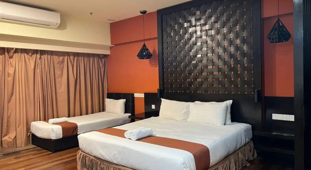 Трёхместный семейный люкс Millennium Suite At Pyramid Tower