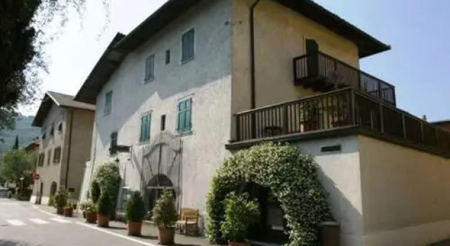 Locanda Restel De Fer, Забронировать Отель Отели и гостиницы Рива-дель-Гарды, Отель