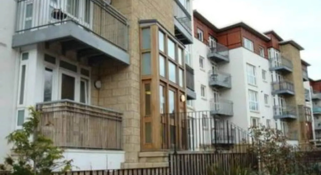 Modern Edinburgh Flat With Balcony, Забронировать Апартаменты/квартира Апартаменты Эдинбурга, рядом с The City of Edinburgh Council, Апартаменты/квартира