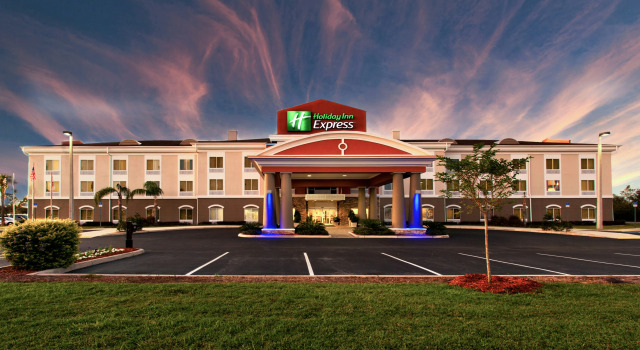 Holiday Inn Express Lake Wales North-Winter Haven, Book Hotel Lake Wales Lakeland - Winter Haven