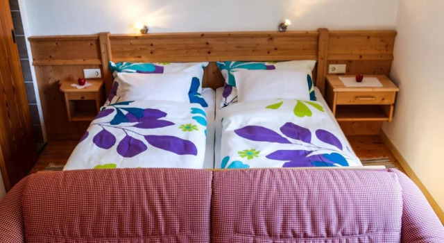 Hallmooshof, Rezervovat Hotel Hotely v Filzmoos s parkováním, Parkování