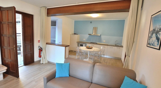Apartment Fiocco With Lake View Terrace, Prenota Appartamento Hotel a Veneto con parcheggio, Parcheggio