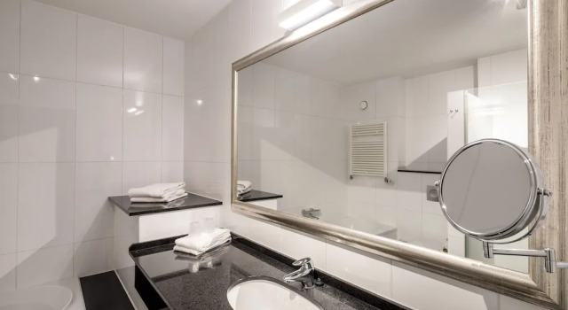 Двухместный номер Comfort с балконом Hotel van der Valk Wolvega-Heerenveen