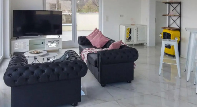 Designloft SH 19 - Upgrade House, Prenota Hotel Hotel a Garz con parcheggio, Parcheggio