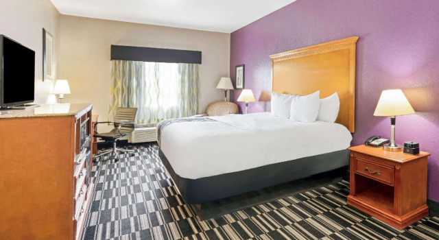 Двухместный номер Standard La Quinta by Wyndham Ada
