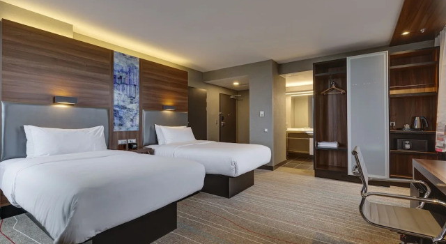 Семейный номер Standard Sky Loft Hotel Kyiv by Rixwell International