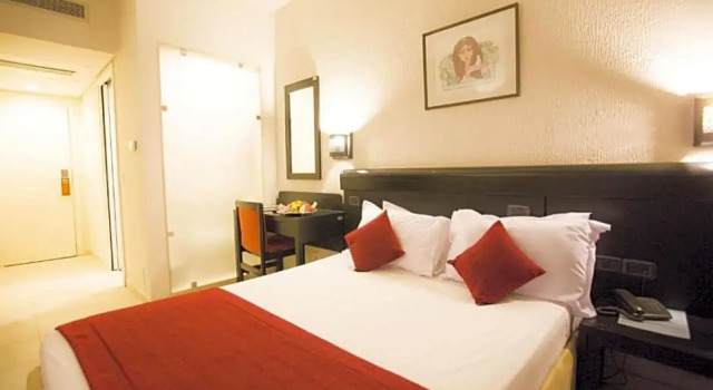 Номер Economy Ambassadeurs Hôtel