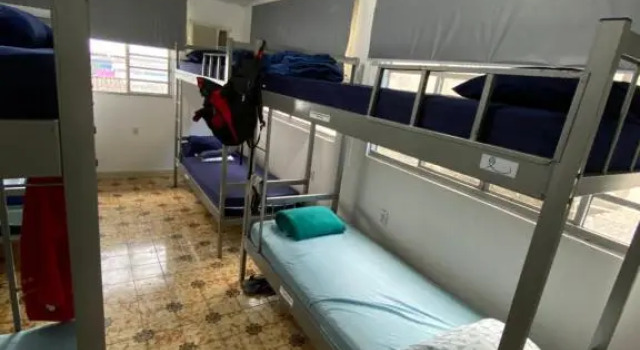 Кровать в общем номере (мужской номер) Rolds Hostel