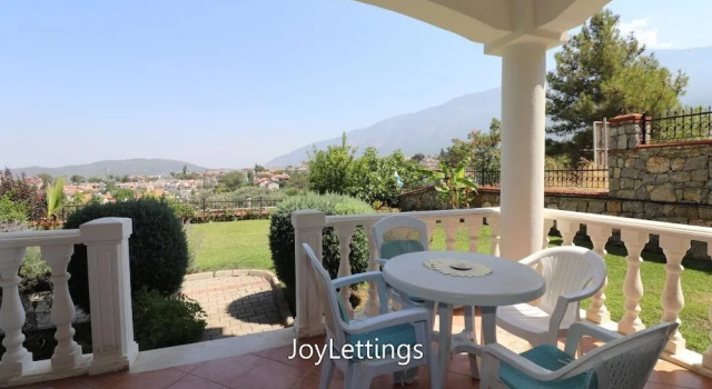Вилла Villa TH09 by JoyLettings