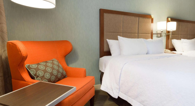Четырёхместный номер Standard Spark by Hilton St Louis Southwest