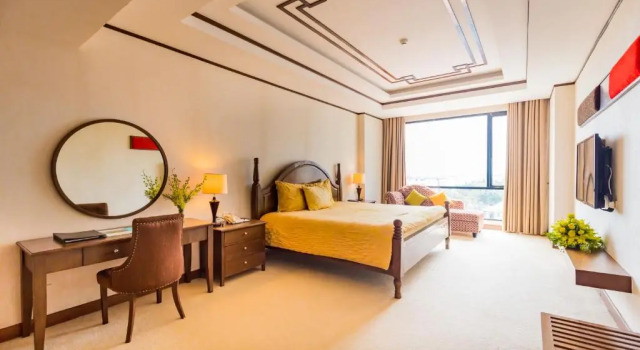 Люкс Presidential Muong Thanh Holiday Quang Binh Hotel