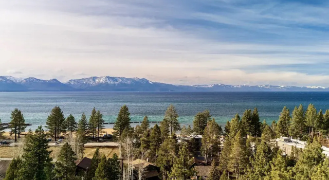Коттедж The Azure Tahoe Cabin 3 Bedroom Home