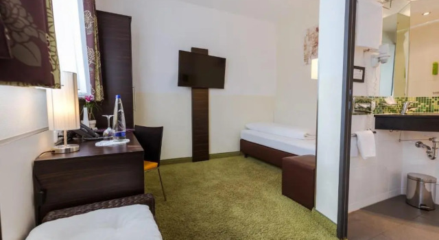 Economy Yhden hengen huone Hotel Arooma