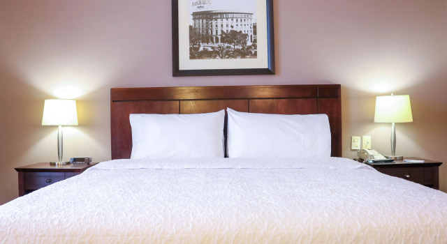 Hampton Inn By Hilton Tampico Zona Dorada, Rezerwuj Hotel Hotele w Tampico z basenem, Basen