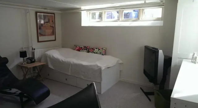 Friis Bed & Bath